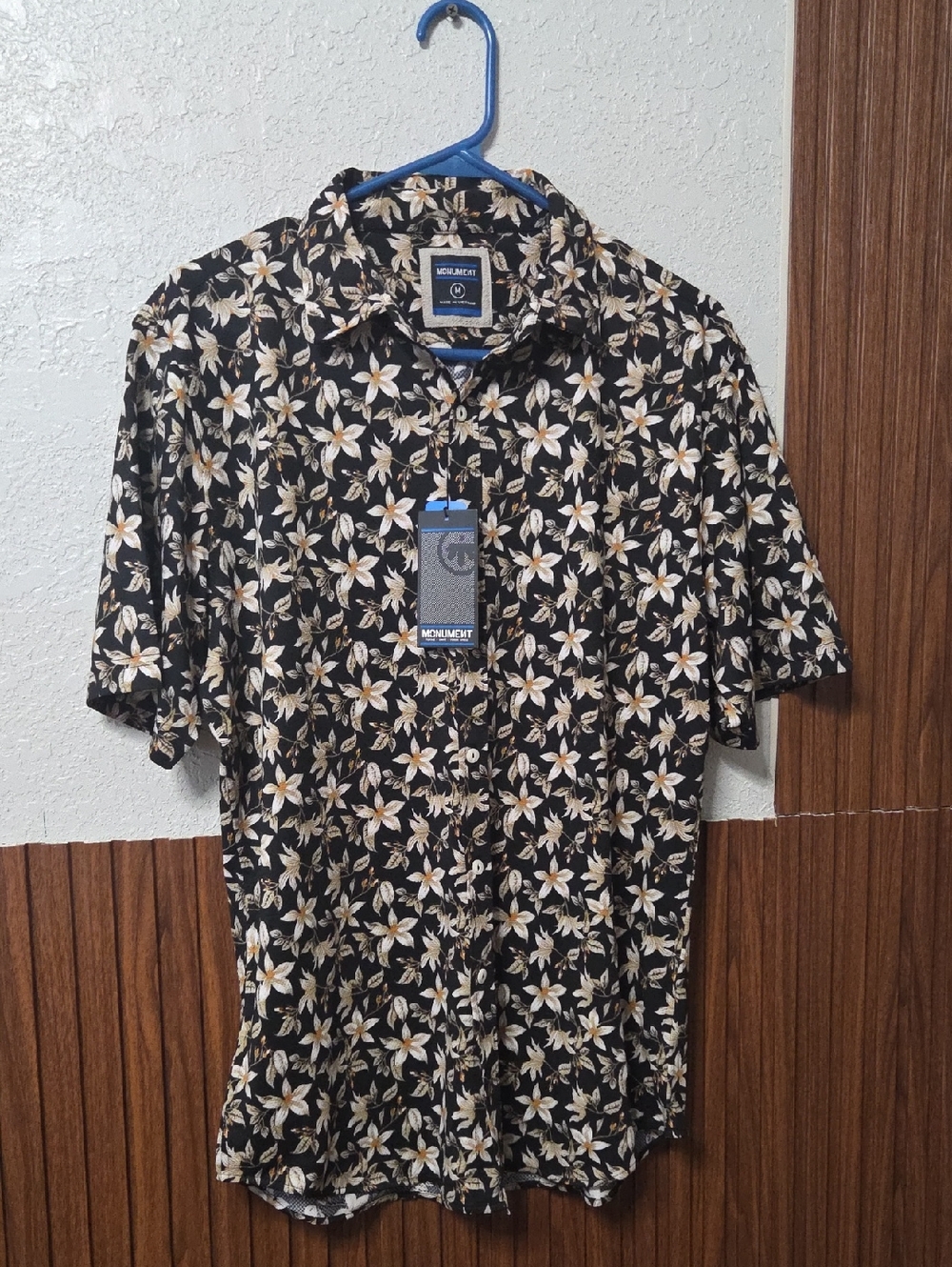 Monument Men’s Short-Sleeve Button-Up Shirt Floral Stretch Fabric  New Med [1054